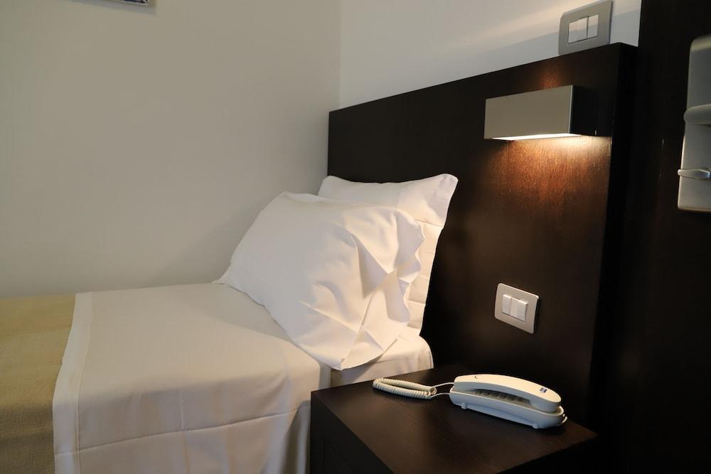 Albergo Cantiani Ancona Eksteriør billede